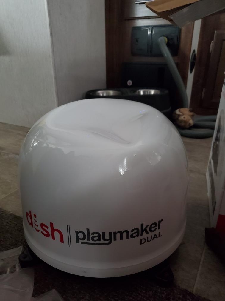 Winegard PL-8000 White Dish Playmaker HD Satellite Antenna Dual Receiver Capability, Optional RV Roof Mount - Customer Photo 2