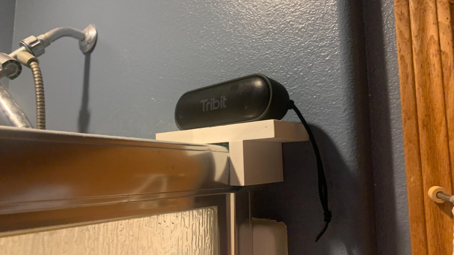 Tribit XSound Go Bluetooth Speaker, 16W Portable Wireless Speaker with Loud Sound, 24H Playtime, IPX7 Waterproof, Custom EQ, XBass, BT5.3, TWS Pairing, Type-C, Outdoor/Home/Travel/Beach/Shower (Black) - Customer Photo 2