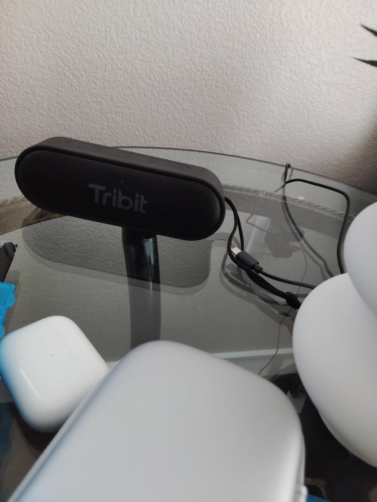 Tribit XSound Go Bluetooth Speaker, 16W Portable Wireless Speaker with Loud Sound, 24H Playtime, IPX7 Waterproof, Custom EQ, XBass, BT5.3, TWS Pairing, Type-C, Outdoor/Home/Travel/Beach/Shower (Black) - Customer Photo 3