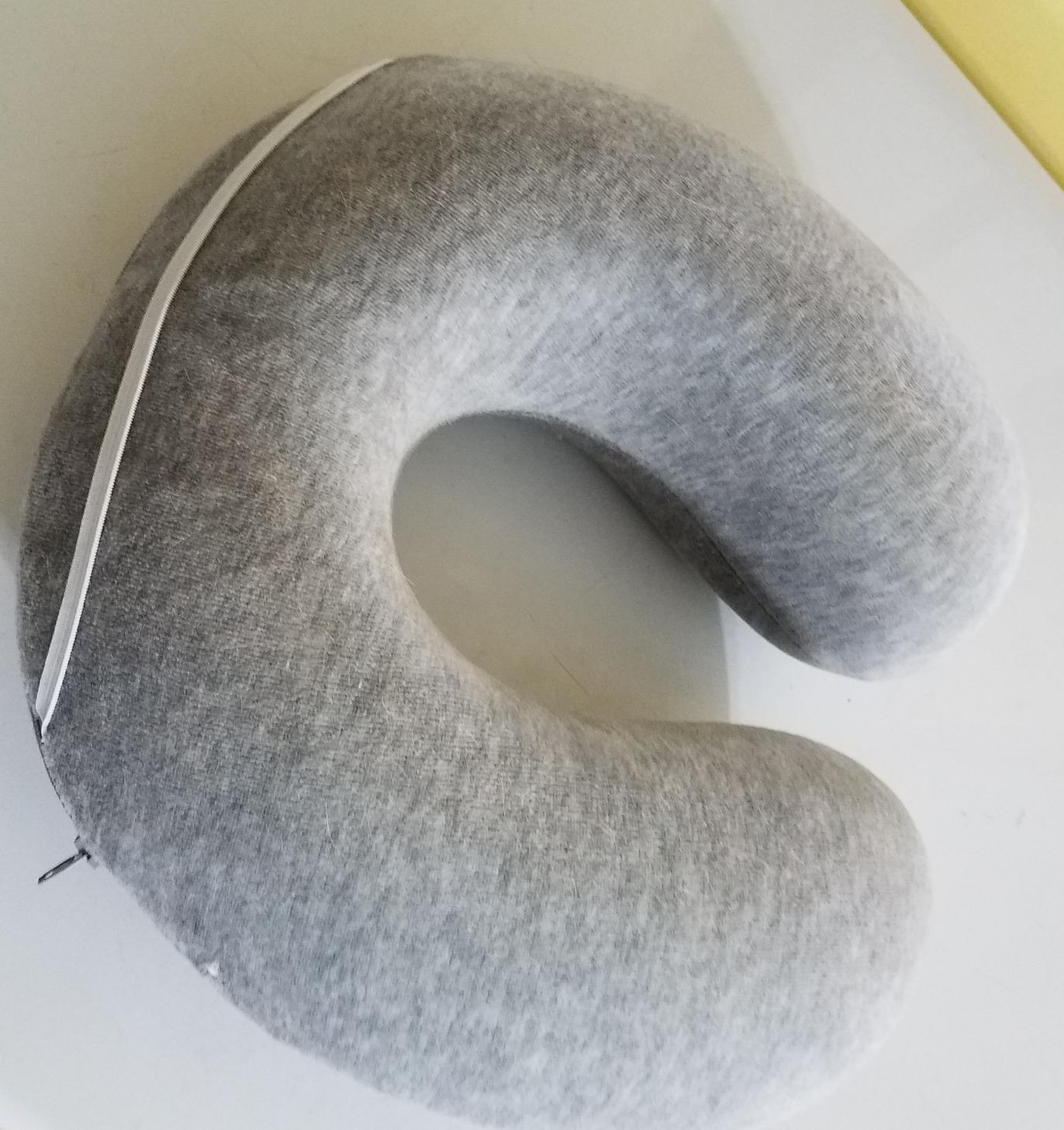 Amazon Basics Memory Foam Semicircular Neck Pillow, Grey - Customer Photo 2