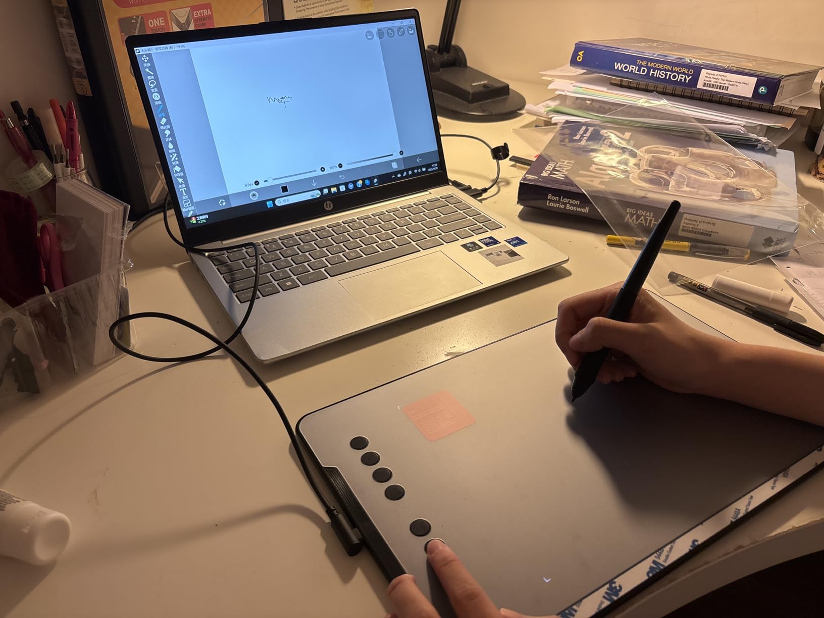 XPPen Updated Deco 01 V3 Drawing Tablet-16384 Levels of Pressure Battery-Free Stylus, 10x6 Inch OSU Graphic Tablet, 8 Hotkeys for Digital Art, Teaching, Gaming Drawing Pad for Chrome, PC, Mac, Android - Customer Photo 1