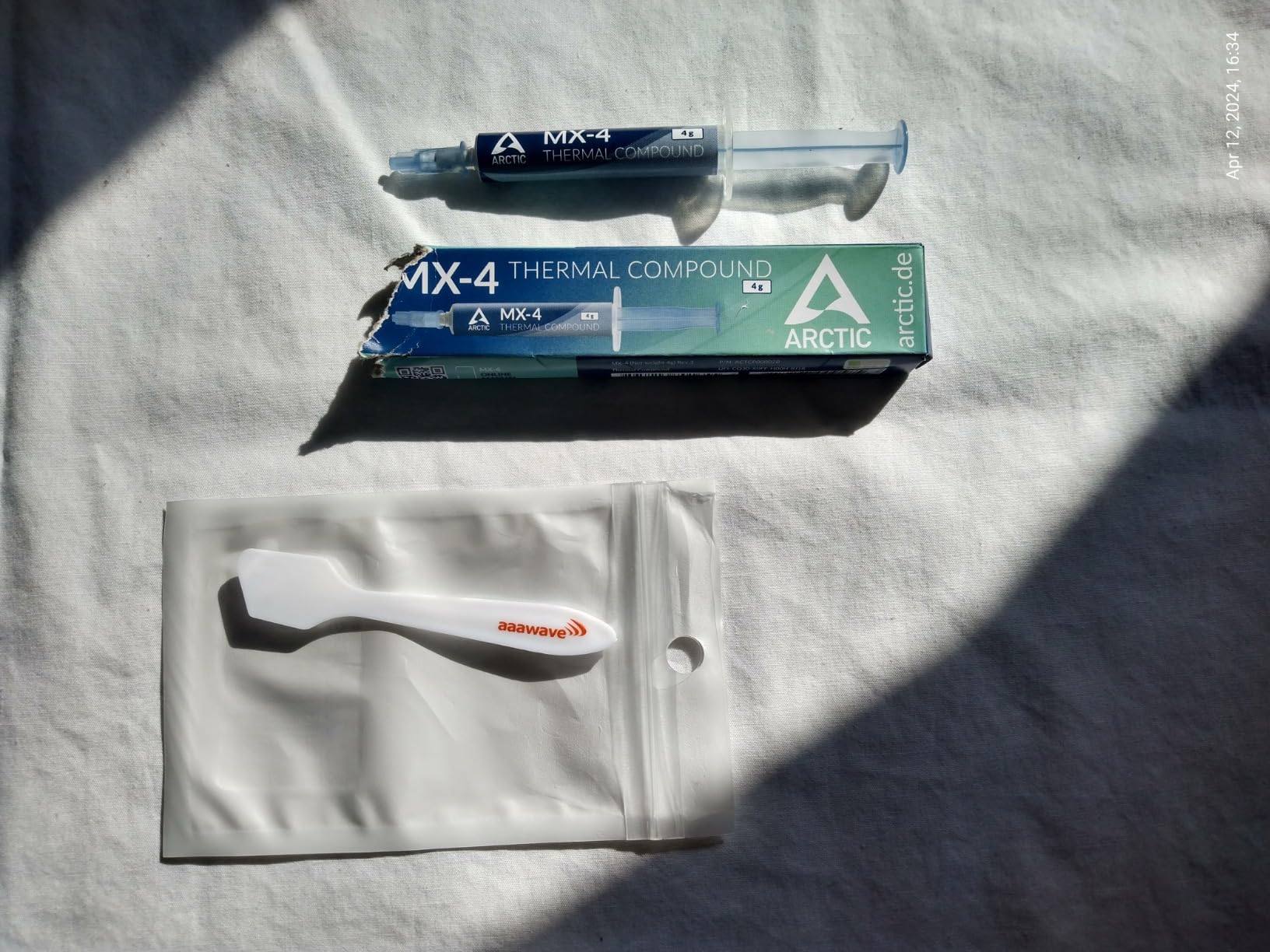 ARCTIC MX-4 (incl. Spatula, 4 g) - Premium Performance Thermal Paste for All Processors (CPU, GPU - PC), Very high Thermal Conductivity, Long Durability, Safe Application Customer Review ARCTIC MX-4 (incl. Spatula, 4 g) - Premium Performance Thermal Paste for All Processors (CPU, GPU - PC), Very high Thermal Conductivity, Long Durability, Safe Application - Customer Photo 5