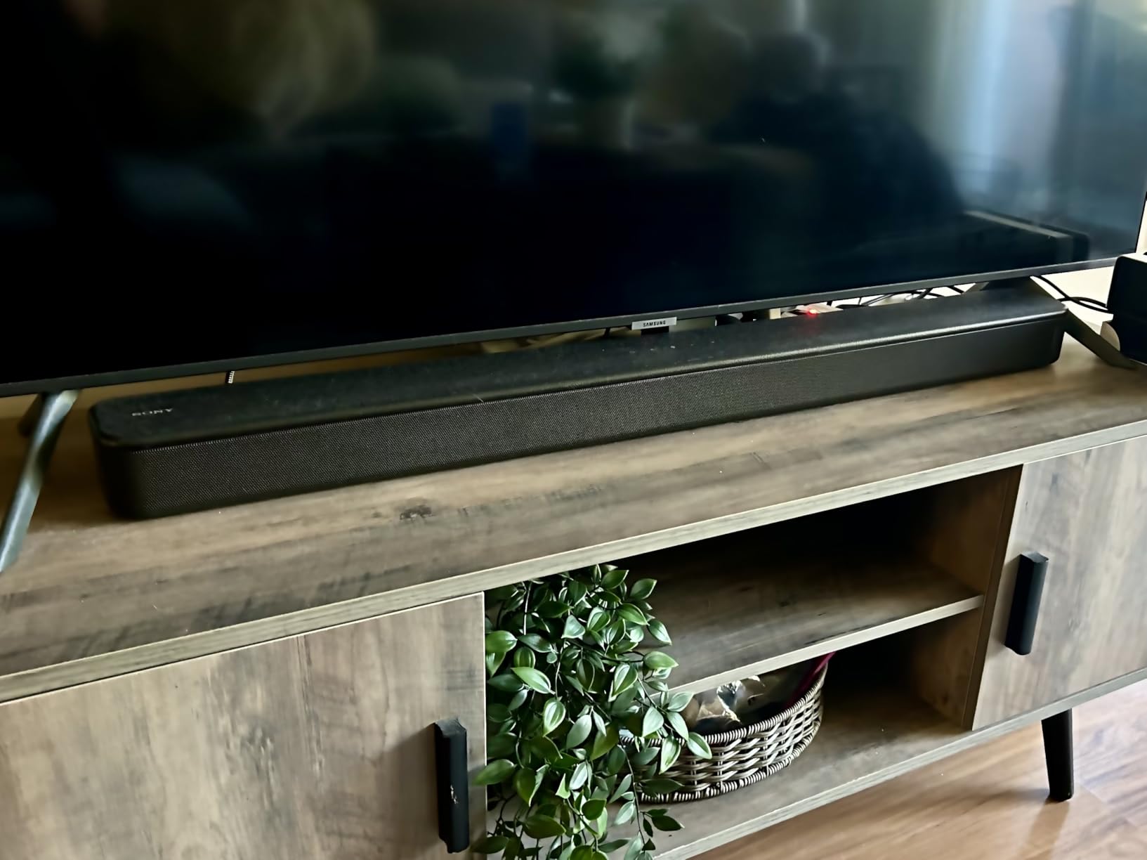 Sony S100F 2.0ch Soundbar with Bass Reflex Speaker, Integrated Tweeter and Bluetooth, (HTS100F), easy setup, compact, home office use with clear sound black - Customer Photo 3