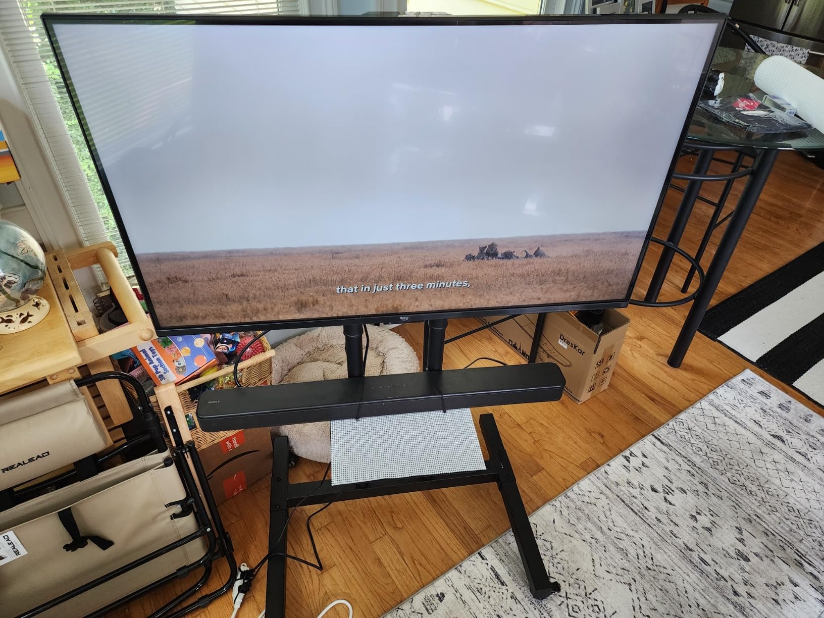 Sony S100F 2.0ch Soundbar with Bass Reflex Speaker, Integrated Tweeter and Bluetooth, (HTS100F), easy setup, compact, home office use with clear sound black - Customer Photo 4