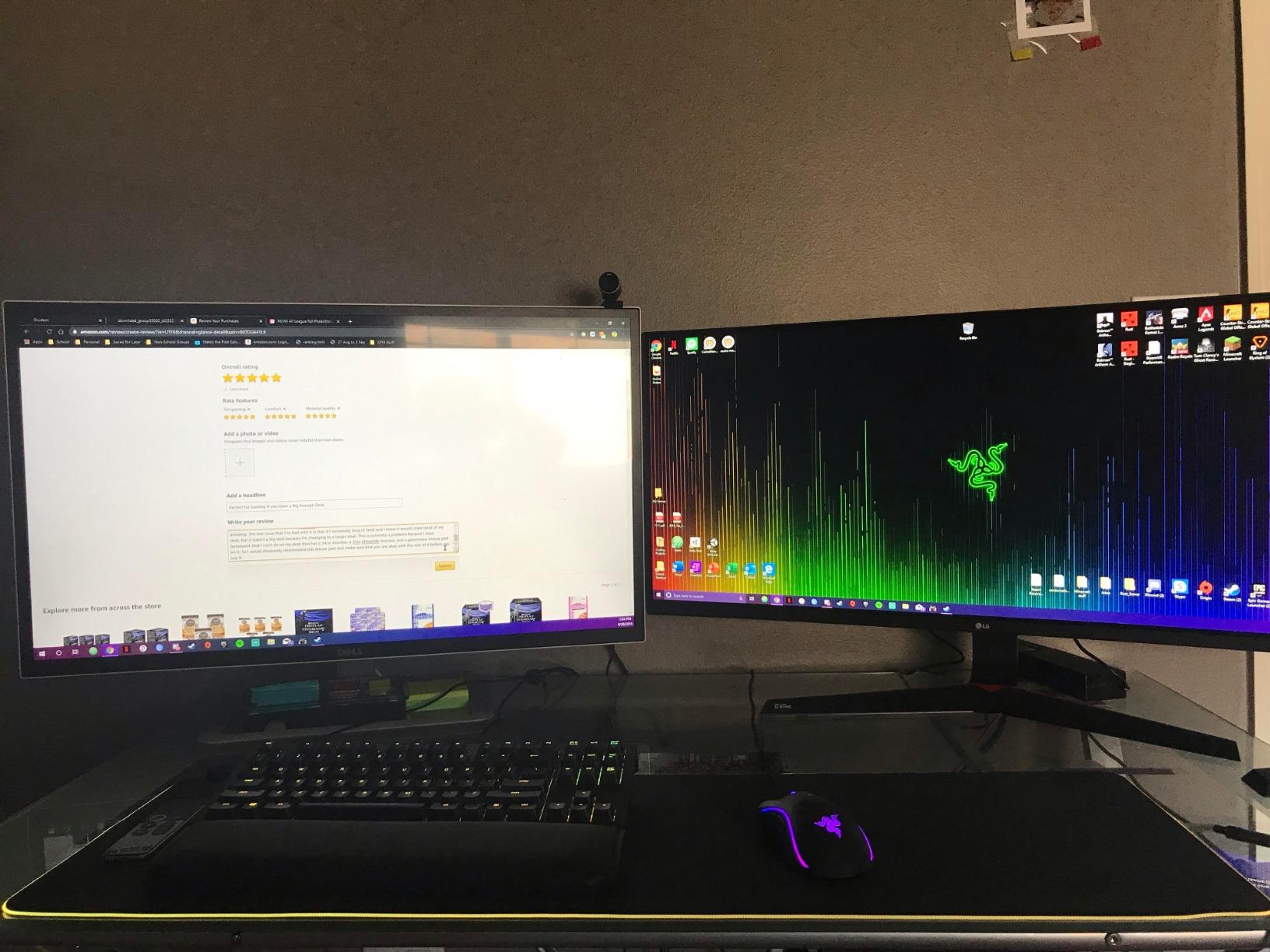 Razer Goliathus Extended Chroma Gaming Mousepad: Customizable Chroma RGB Lighting - Soft, Cloth Material - Balanced Control & Speed - Non-Slip Rubber Base - Classic Black - Customer Photo 2