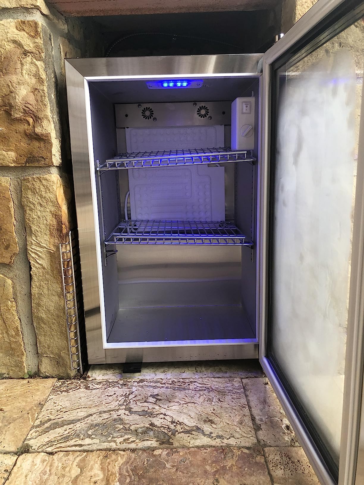 Mont Alpi MAF 2.7 Cubic Ft Stainless Steel Portable Outdoor Rated Glass Door Compact Temperature Adjustable Lockable Refrigerator Beverage & Wine Cooler Module w/ 3 Adjustable Racks + Blue Lighting - Customer Photo 1