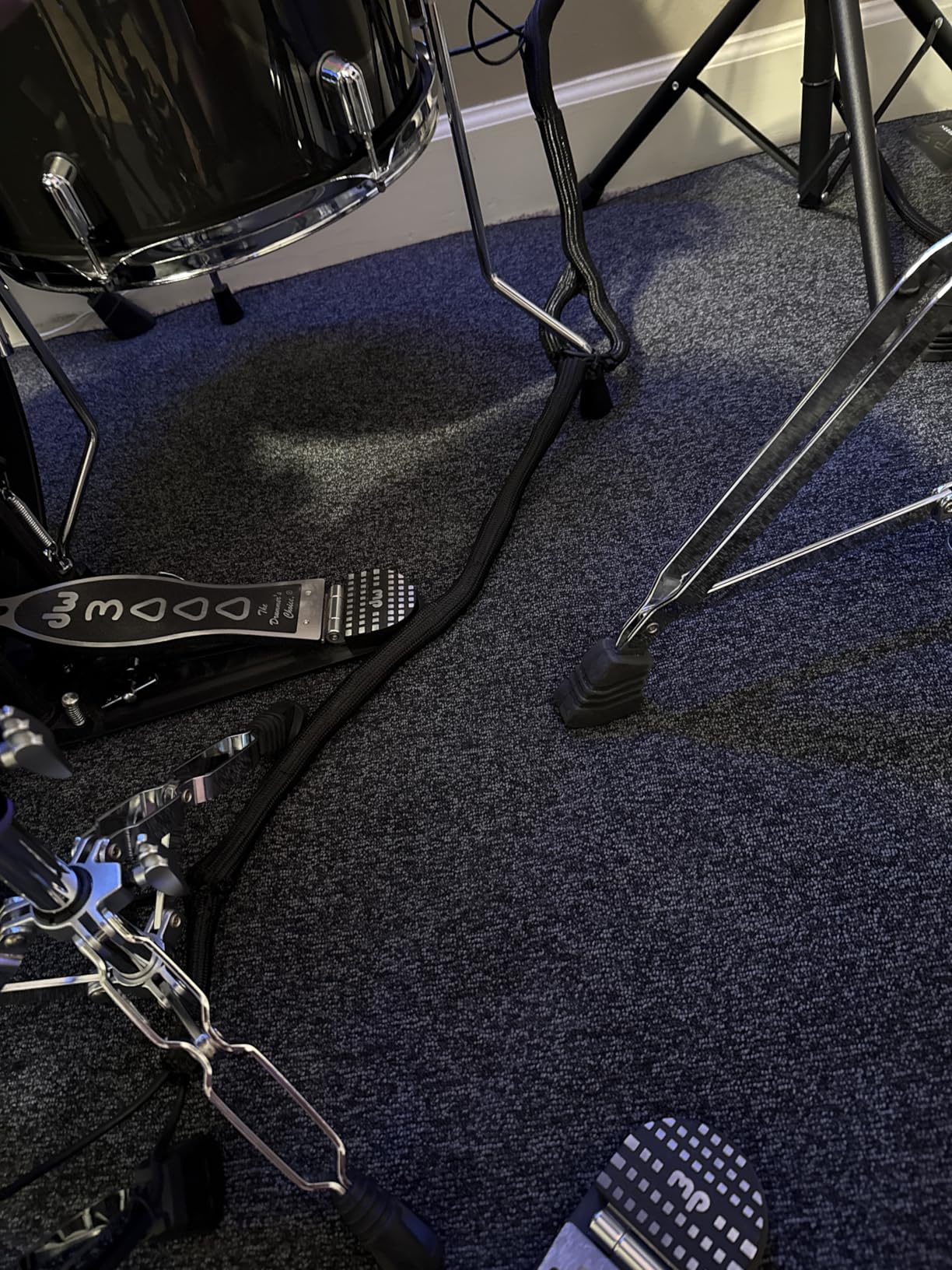 Alex Tech 10ft - 1/2 inch Cord Protector Wire Loom Tubing Cable Sleeve Split Sleeving For USB Cable Power Cord Audio Video Cable – Protect Cat From Chewing - Black Customer Review Alex Tech 10ft - 1/2 inch Cord Protector Wire Loom Tubing Cable Sleeve Split Sleeving For USB Cable Power Cord Audio Video Cable – Protect Cat From Chewing - Black - Customer Photo 2