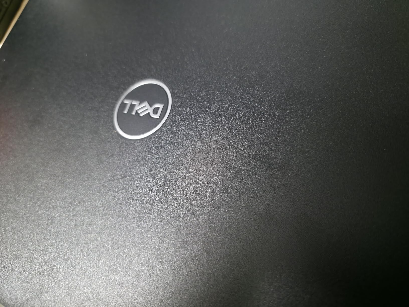 Dell Latitude 5490 | 14 inch Full HD FHD Business Laptop | Intel 8th Gen i5-8350U Quad Core | 16GB DDR4 | 256GB SSD | Win 10 Pro (Renewed) - Customer Photo 3