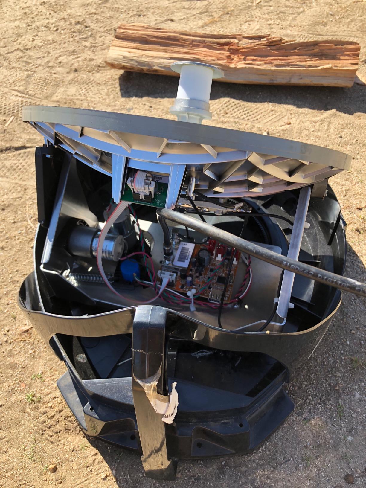 KING DT4450 DISH Tailgater Bundle - Portable/Roof Mountable Satellite TV Antenna and DISH Wally HD Receiver , White , Western & Eastern Arc Satellites - Customer Photo 4