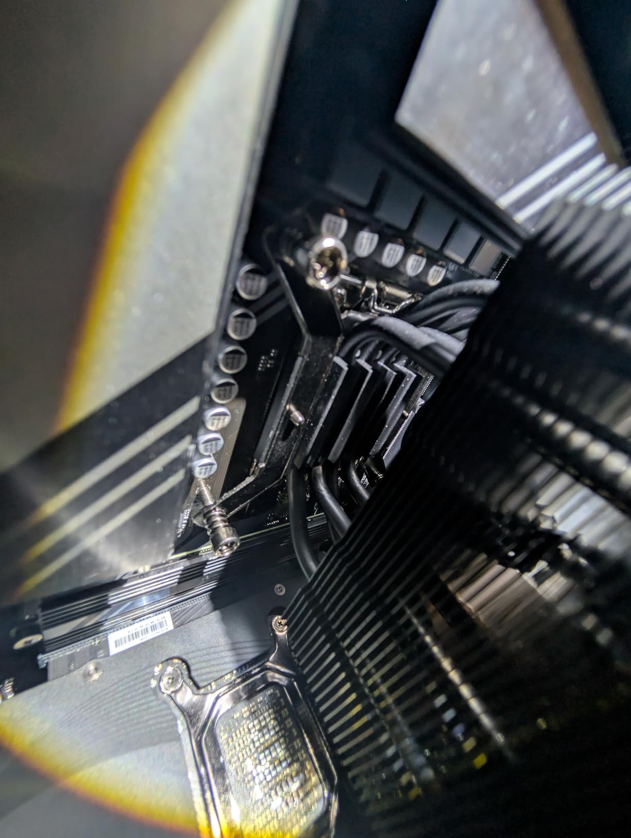 Cooler Master Hyper 212 Black CPU Air Cooler, SickleFlow 120 Edge PWM Fan, Aluminum Top Cover, 4 Copper Heat Pipes, 152mm Tall, AMD Ryzen AM5/AM4, Intel LGA 1851/1700/1200 Brackets - Customer Photo 1