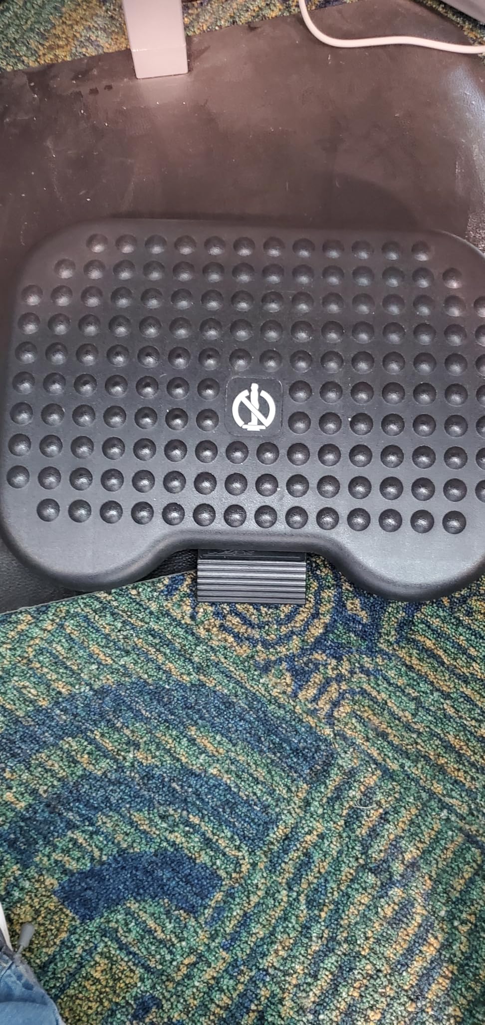 HUANUO Adjustable Desk Footrest, Foot Rest for Under Desk at Work with Massage, Adjustable Foot Stool with 3 Height Position & 30 Degree Tilt Angle Adjustment for Home, Office - Customer Photo 5