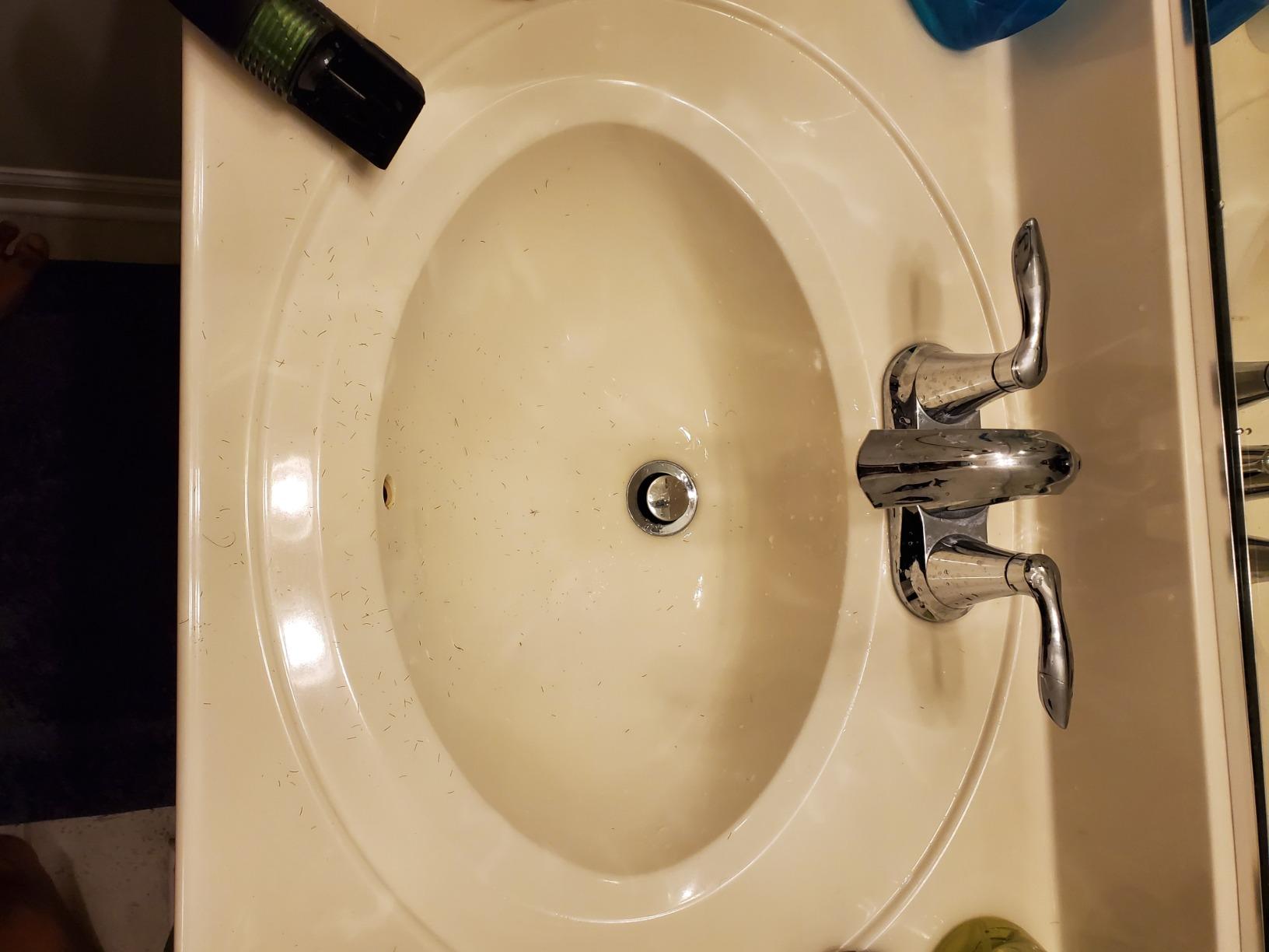 Remington Vacuum Beard Trimmer,13 Length and Style Settings with Adjustable Length Comb (2-18mm),Vacuum Trimmer for Beard, Mustache, and Stubble, Rechargeable Lithium Power, Washable, Removable Blades - Customer Photo 3