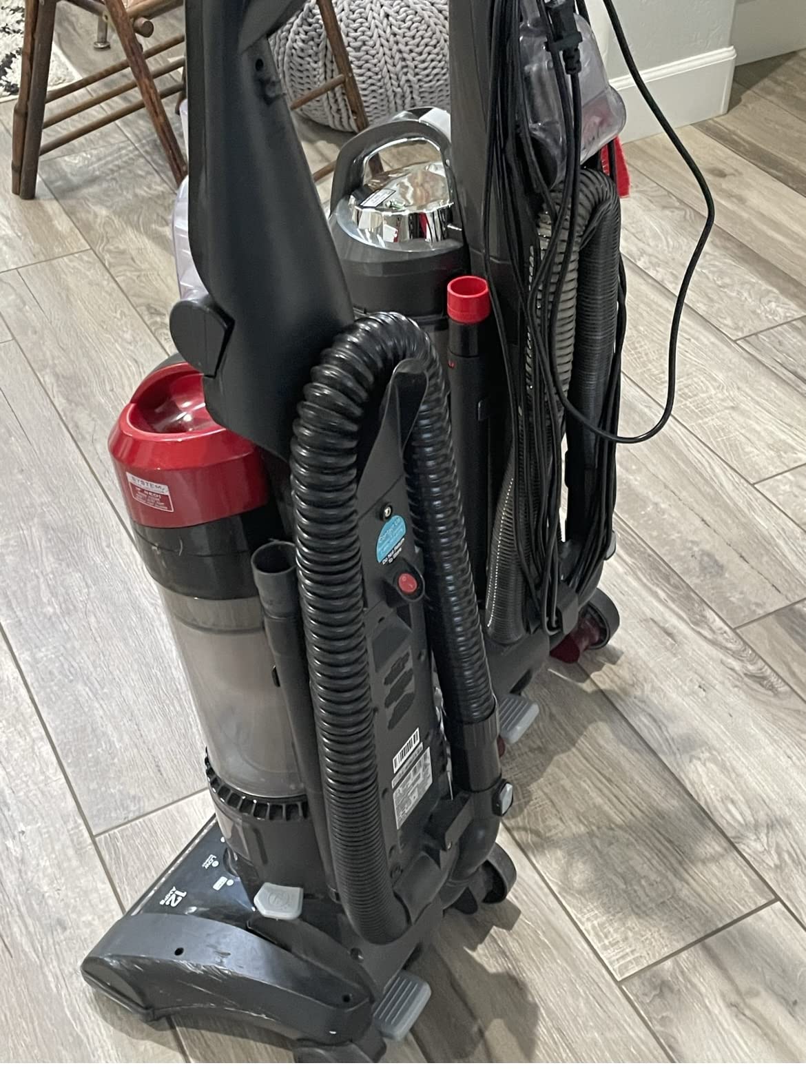Hoover WindTunnel 3 Max Performance Pet Bagless Vacuum Cleaner, Corded Upright Vac, HEPA Media Filtration, Quick Pass Brushroll, Corded Vacuum Cleaners for Home Use - Customer Photo 2