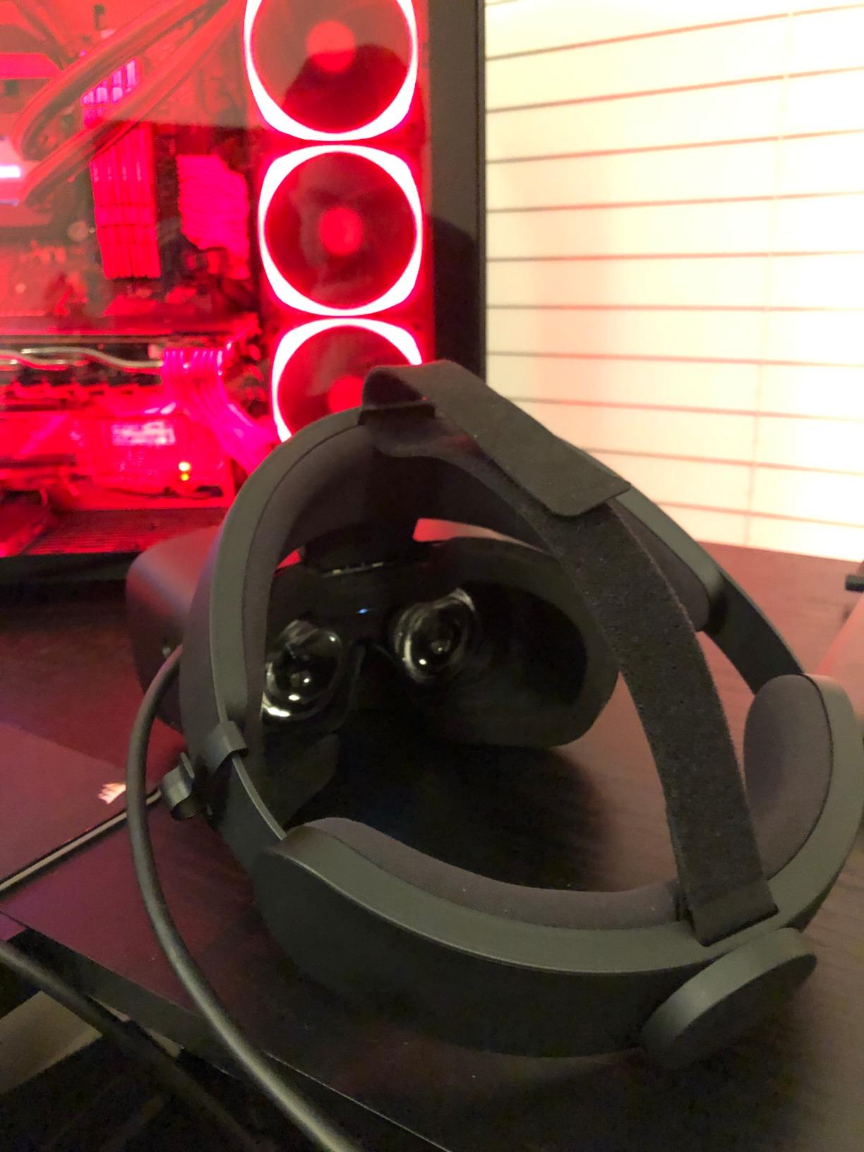 Oculus Rift S PC-Powered VR Gaming Headset - Customer Photo 2