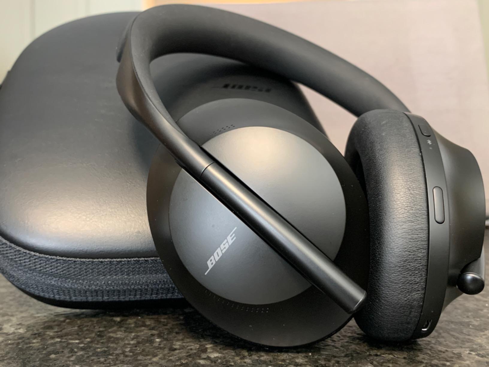 Bose Noise Cancelling Headphones 700 - Customer Photo 2