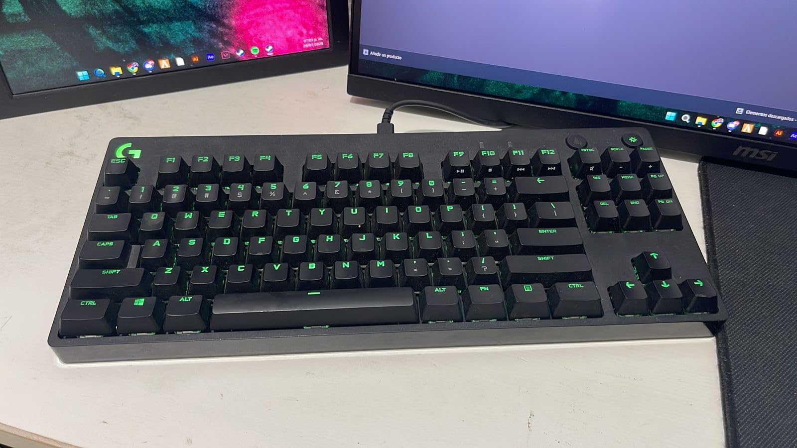 Logitech G PRO Mechanical Gaming Keyboard, Ultra Portable Tenkeyless Design, Detachable Micro USB Cable, 16.8 Million Color LIGHTSYNC RGB Backlit Keys Customer Review Logitech G PRO Mechanical Gaming Keyboard, Ultra Portable Tenkeyless Design, Detachable Micro USB Cable, 16.8 Million Color LIGHTSYNC RGB Backlit Keys - Customer Photo 1