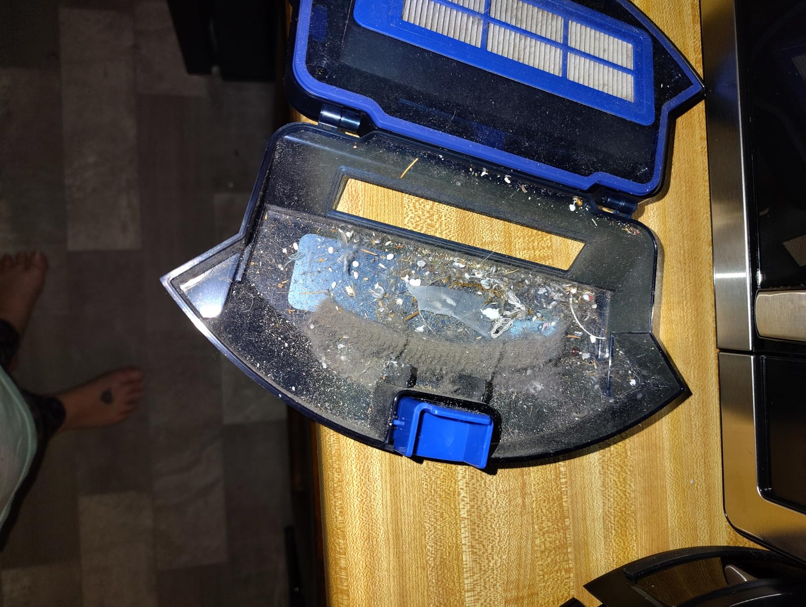 eufy Robot Vacuum 11S MAX, Super Thin, Powerful Suction, Quiet, Self-Charging Robotic Vacuum Cleaner, Cleans Hard Floors to Medium-Pile Carpets, Black - Customer Photo 2