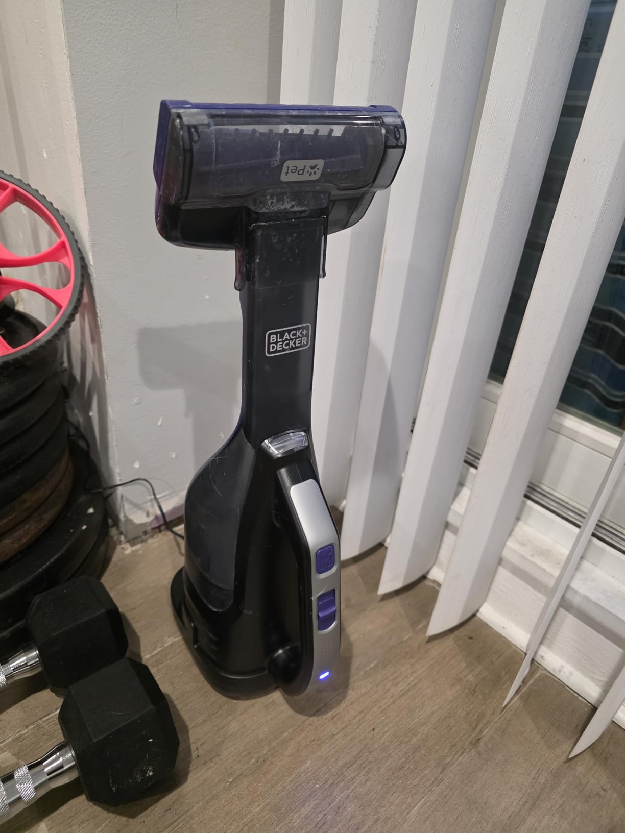 BLACK+DECKER dust buster Handheld Vacuum Cordless, Pet Hair Vacuum, Portable for Home and Car with Pet Brush, Rechargeable, Powerful Suction, Washable Bowl Filter,furbuster AdvancedClean (HHVK515JP07) - Customer Photo 1