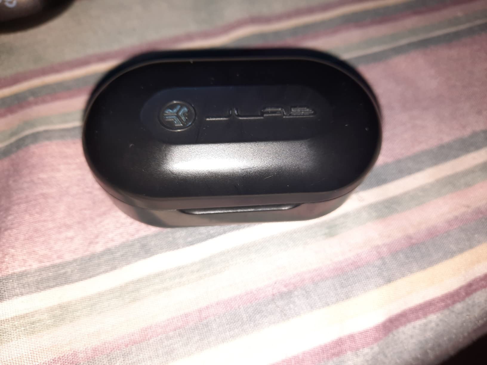 JLab JBuds Air Icon True Wireless Signature Bluetooth Earbuds + Charging Case, Black & Gold, IP55 Sweat Resistance, Bluetooth 5.0 Connection, Stereo Phone Calls, 3 EQ Sound Settings Customer Review JLab JBuds Air Icon True Wireless Signature Bluetooth Earbuds + Charging Case, Black & Gold, IP55 Sweat Resistance, Bluetooth 5.0 Connection, Stereo Phone Calls, 3 EQ Sound Settings - Customer Photo 3