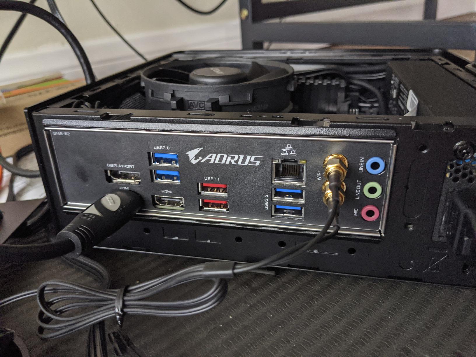 AMD Ryzen 3 3200G 4-core unlocked desktop processor with Radeon Graphics - Customer Photo 1