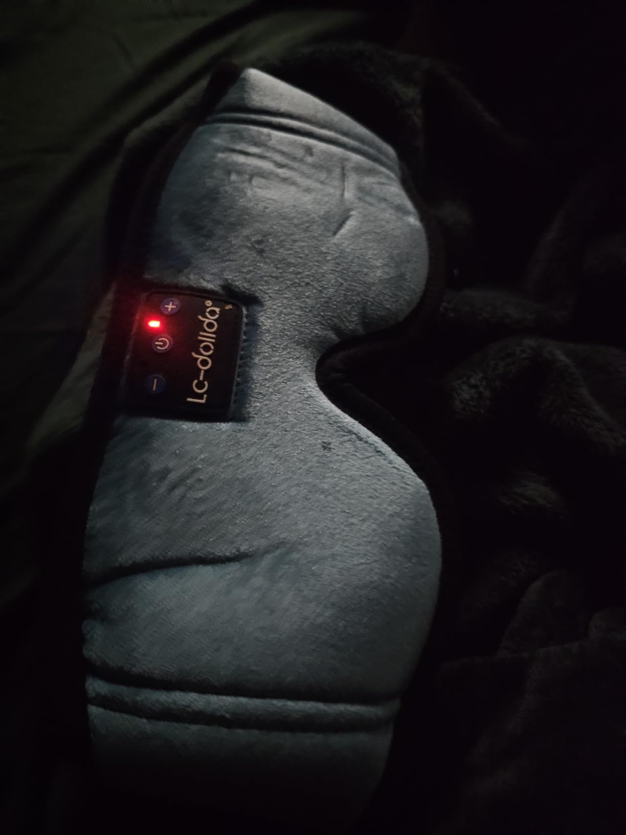 LC-dolida Sleep Headphones, 3D Sleep Mask Bluetooth Wireless Music Eye Mask, Sleeping Headphones for Side Sleepers Sleep Mask with Bluetooth Headphones Ultra-Thin Stereo Speakers Perfect for Sleeping Customer Review LC-dolida Sleep Headphones, 3D Sleep Mask Bluetooth Wireless Music Eye Mask, Sleeping Headphones for Side Sleepers Sleep Mask with Bluetooth Headphones Ultra-Thin Stereo Speakers Perfect for Sleeping - Customer Photo 1