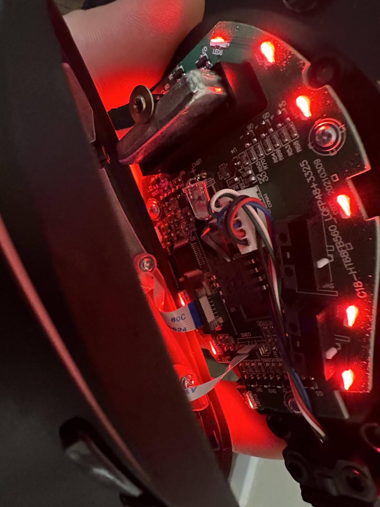 Zeerkeer Ergonomic Vertical Mouse, RGB Wired Vertical Gaming Mouse with Joystick, 10000 Max DPI and 11 Programmable Buttons for Gamers, Computer (Wired) - Customer Photo 1