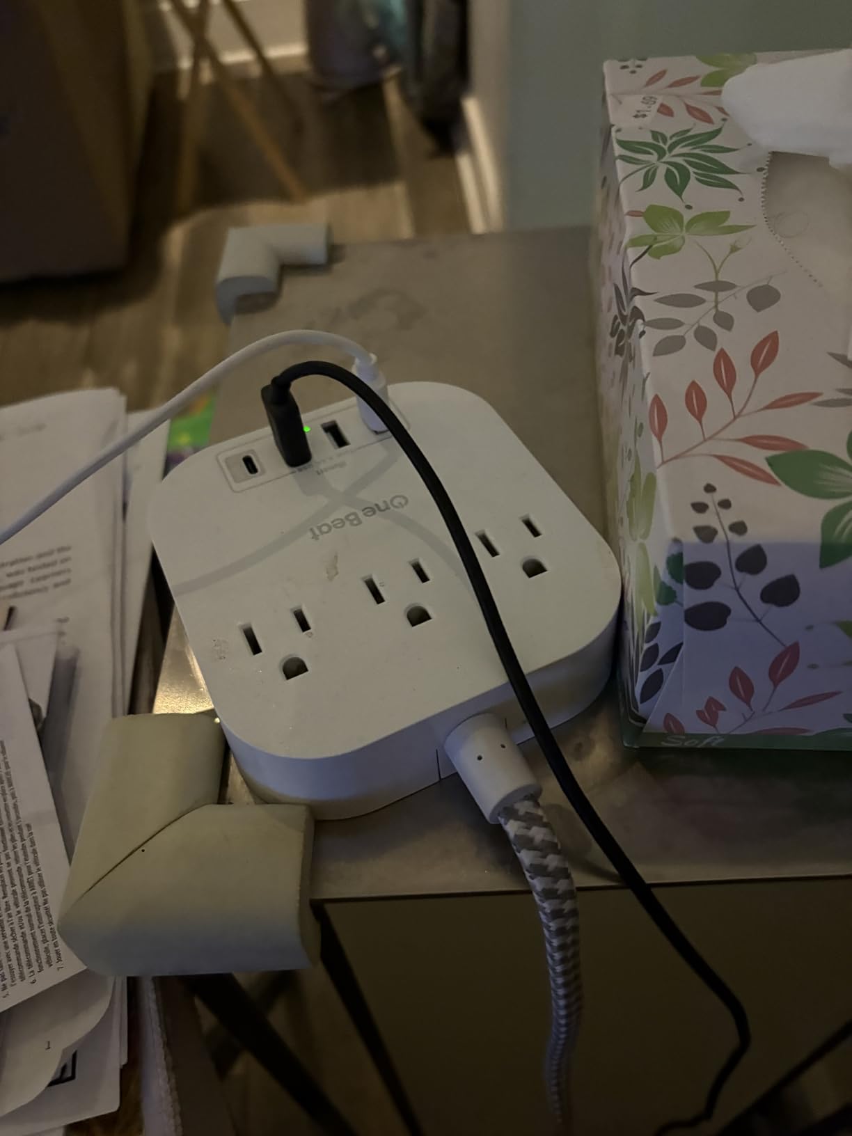 One Beat Power Strip with USB C, 3 Outlets 4 USB Ports (22.5W/4.5A) Desktop Charging Station, Flat Plug, 5ft Braided Extension Cord, Non Surge Protector for Travel, Cruise Ship, ETL Listed - Customer Photo 1