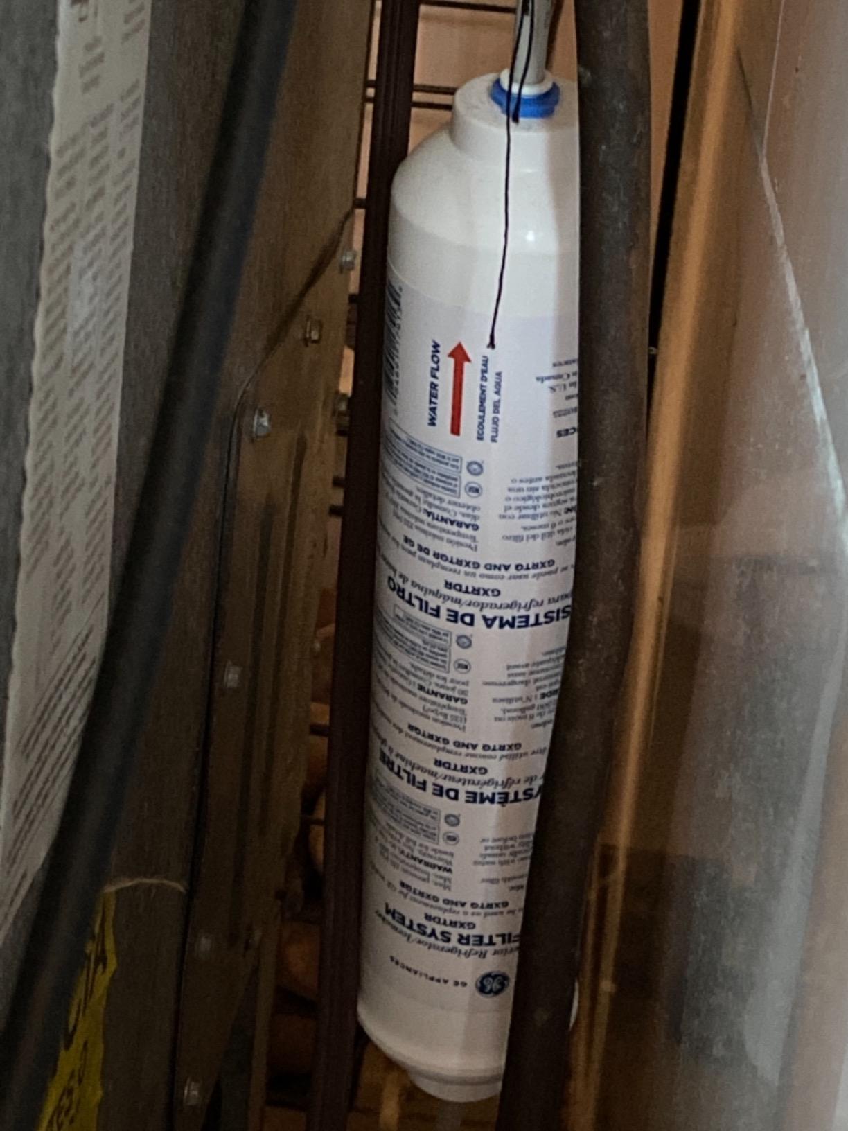 GE Appliances Refrigerator Water Filter, Certified to Reduce Sediment, Chlorine & Other Impurities, Easy Install for Built-in Filtration Refrigerators, 5-Year Lifespan, GXRTLL Customer Review GE Appliances Refrigerator Water Filter, Certified to Reduce Sediment, Chlorine & Other Impurities, Easy Install for Built-in Filtration Refrigerators, 5-Year Lifespan, GXRTLL - Customer Photo 3