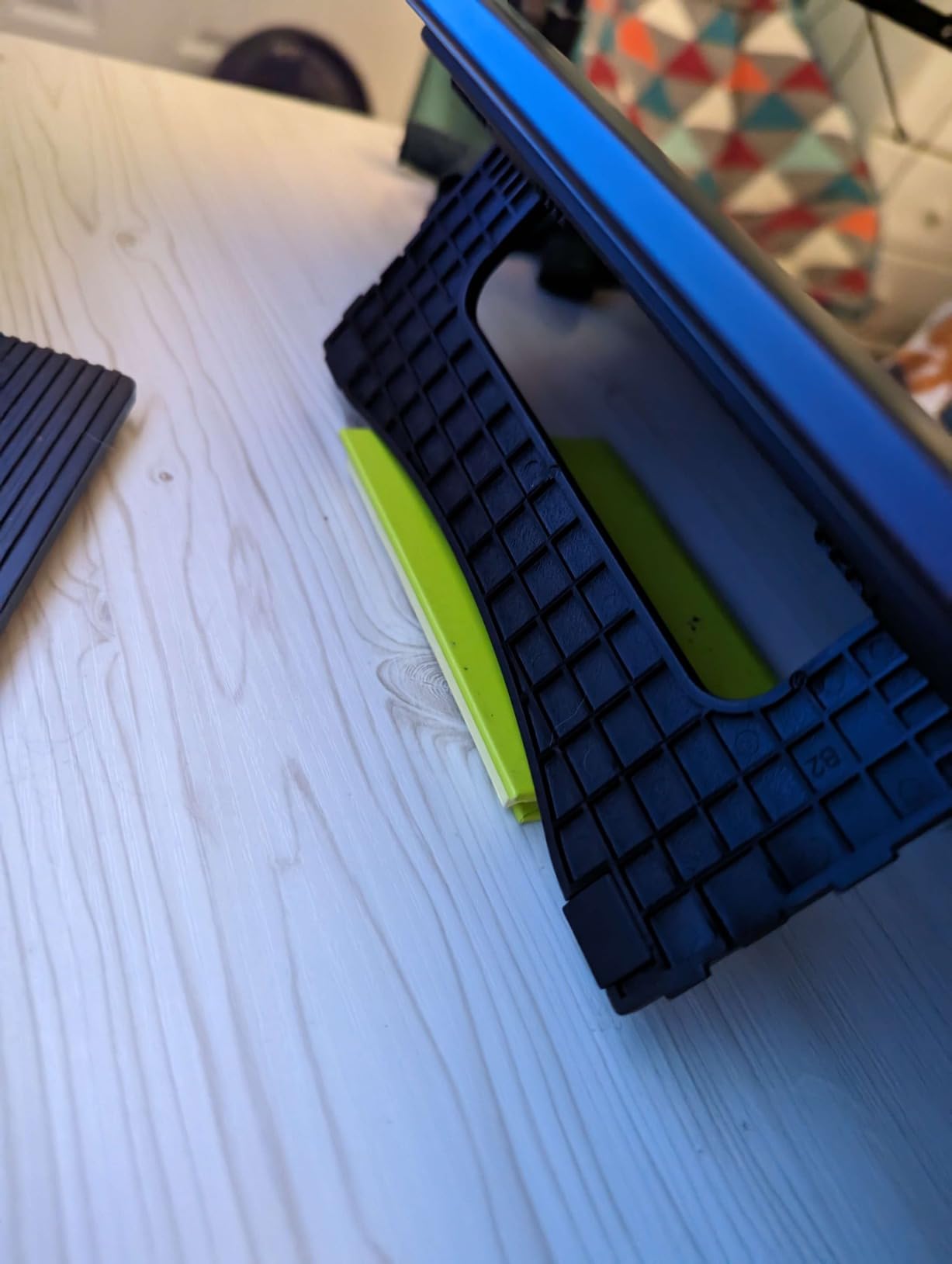 XPPen Drawing Tablet with Screen Full-Laminated Graphics Drawing Monitor Artist13.3 Pro Graphics Tablet with Adjustable Stand and 8 Shortcut Keys (8192 Levels Pen Pressure, 123% sRGB) - Customer Photo 2