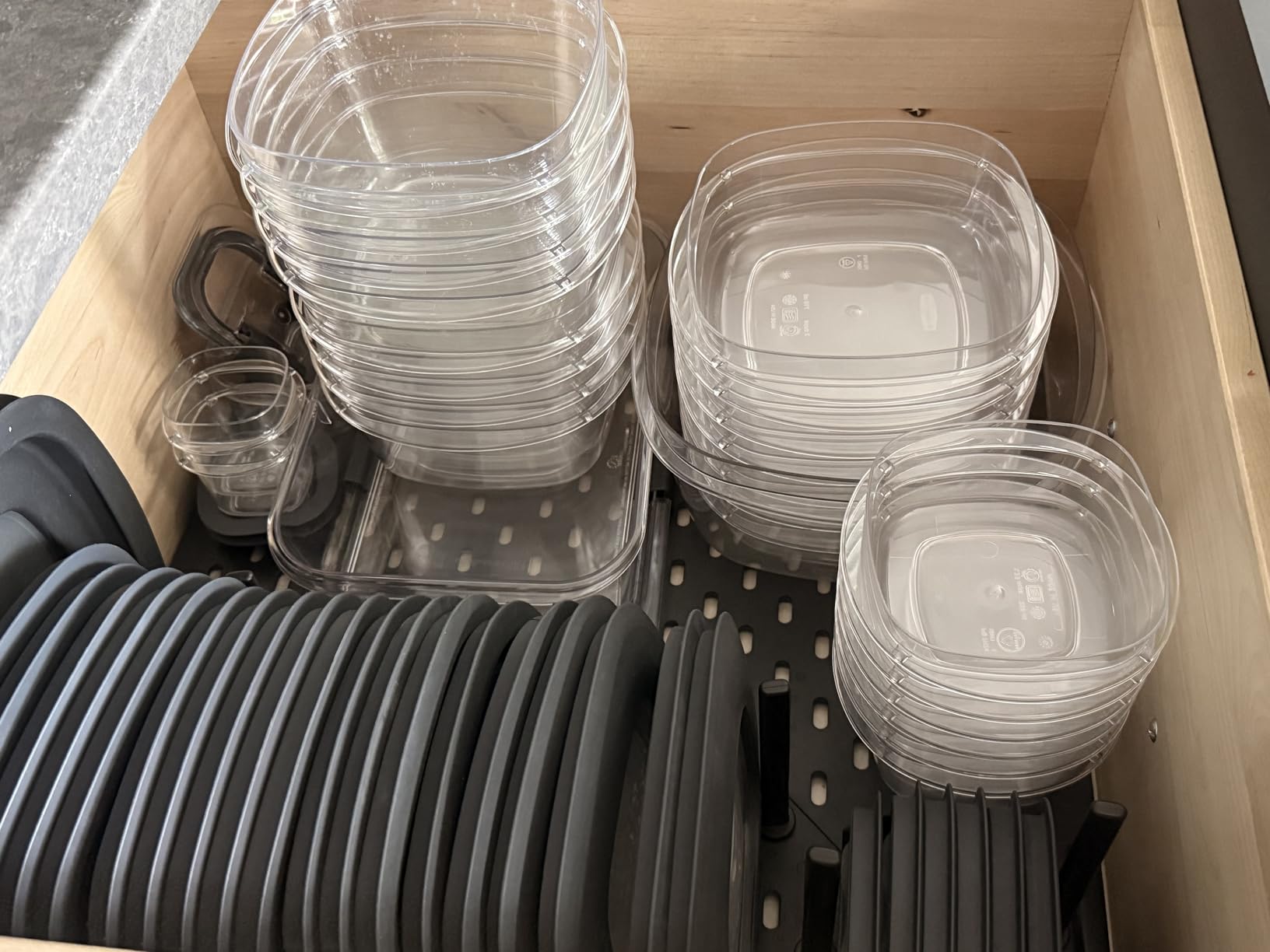 Rubbermaid 28-Piece Clear/Grey Food Storage Containers, Premium Snap Bases, and Various Size Lids, Perfect for Meal Prep, Leftovers, and Dishwasher Safe - Customer Photo 1