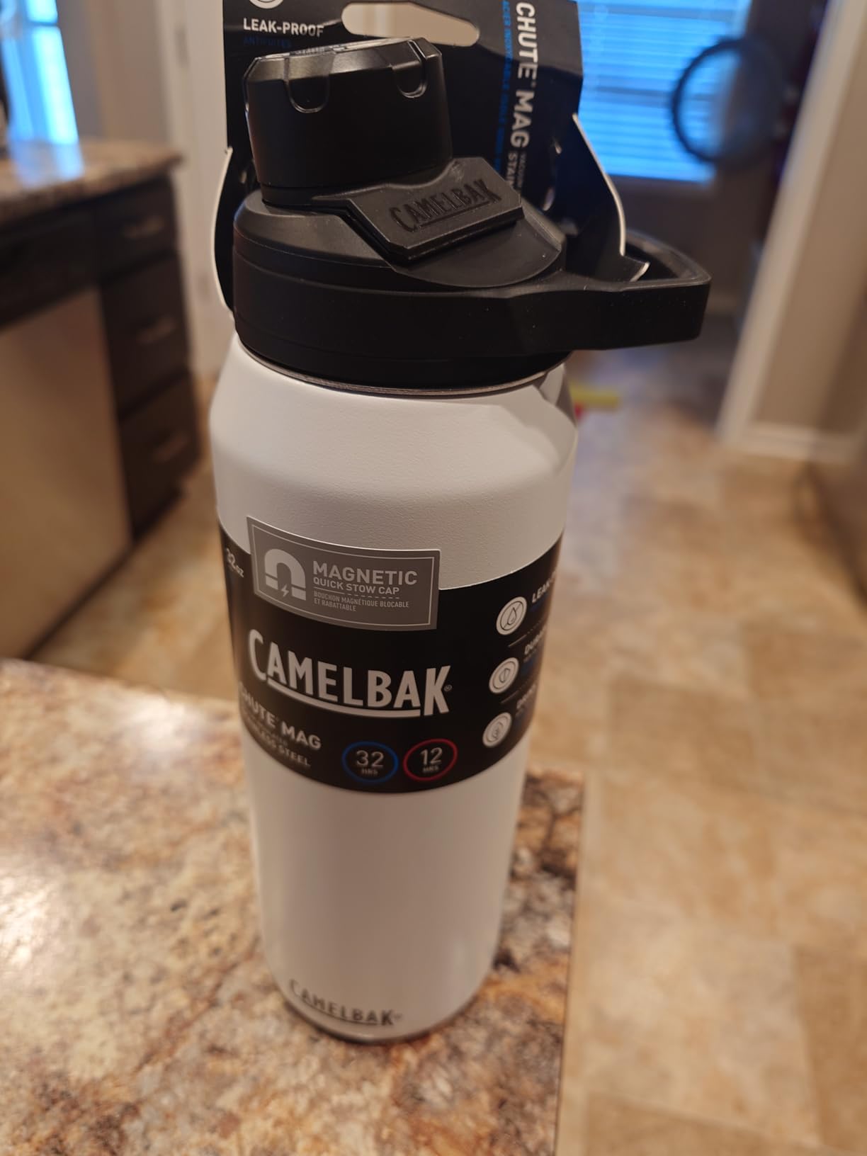 CamelBak Chute Mag Vacuum Insulated Stainless Steel Water Bottle - Customer Photo 2