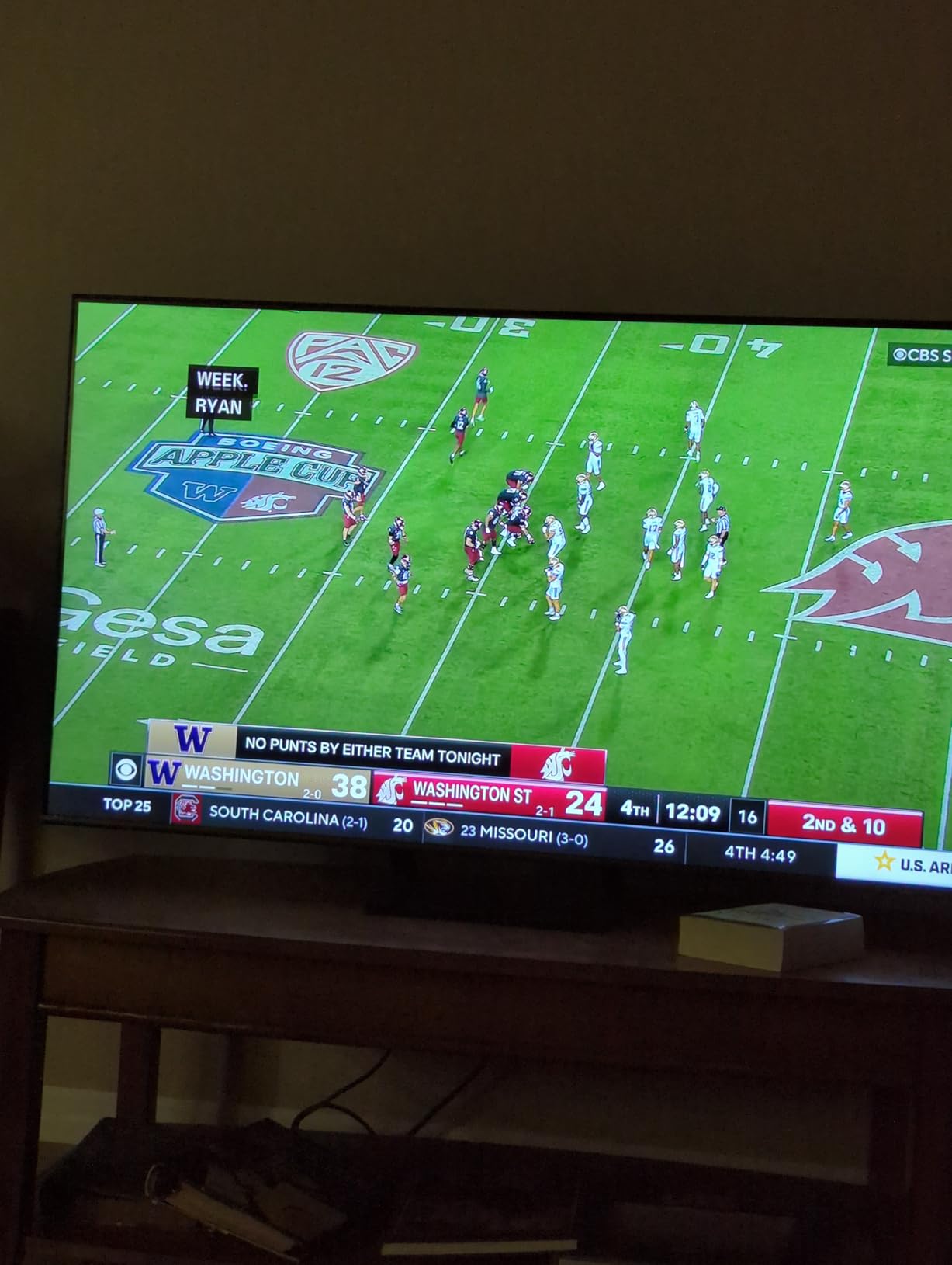 HIDB TV Antenna for Smart TV Indoor, Digital Indoor HD Antennas with Strong Magnetic Base, Easy Installation, Long Range Reception for Local Channels 4K 1080P, 10ft Long Cables (Black) - Customer Photo 2