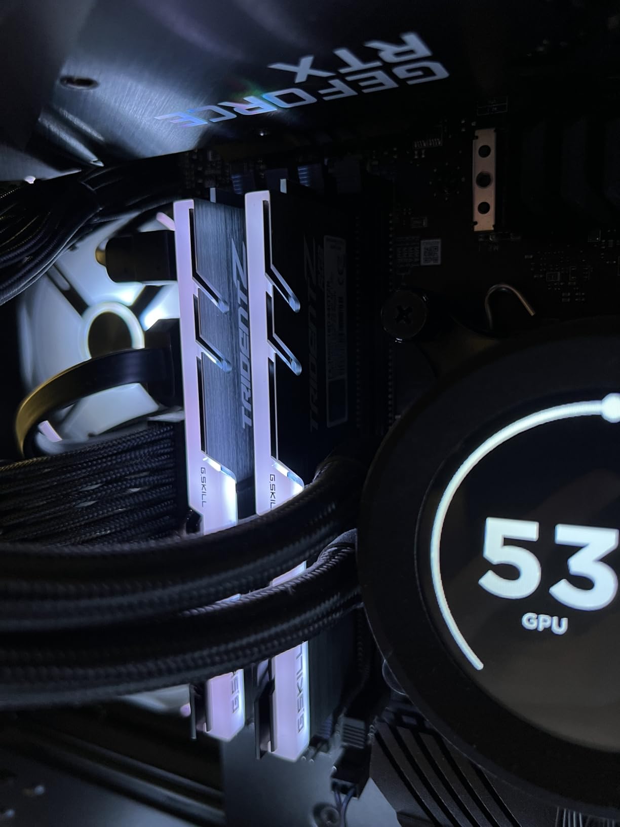 G.SKILL Trident Z RGB Series DDR4 RAM (XMP) 32GB (2x16GB) 3600MT/s CL18-22-22-42 1.35V Intel AMD Desktop Computer Memory U-DIMM (F4-3600C18D-32GTZR) - Customer Photo 2