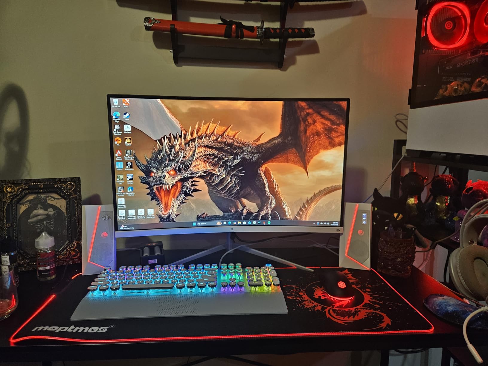 RGB Gaming Mouse Pad Anime Dragon Mousepad Mat LED with 15 Lighting Modes for Computer 31.5 X 12 Inch (Red) - Customer Photo 1