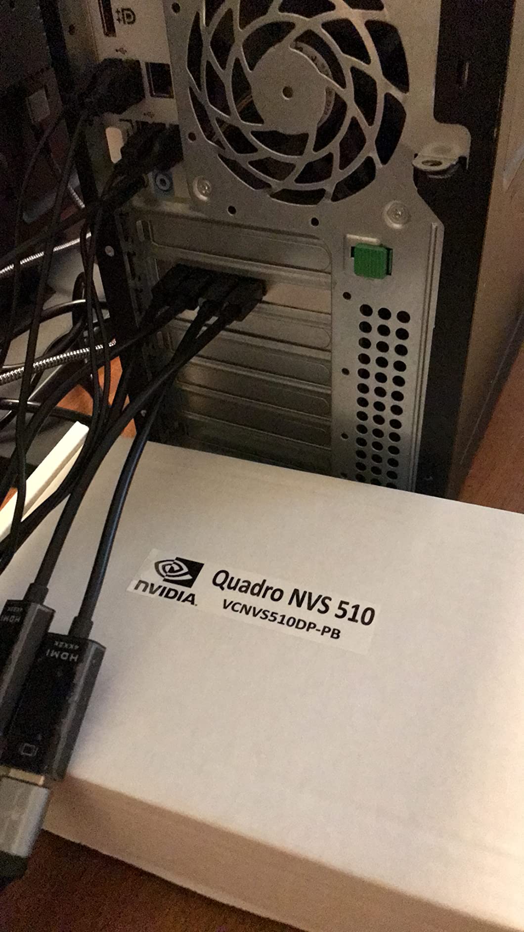 Quadro NVS 510 with Four Mini Displayports, Both Half and Full Brackets, and 4 x mDP to HDMI Adapters, 4K Resolution (1 Year Warranty) - Customer Photo 1