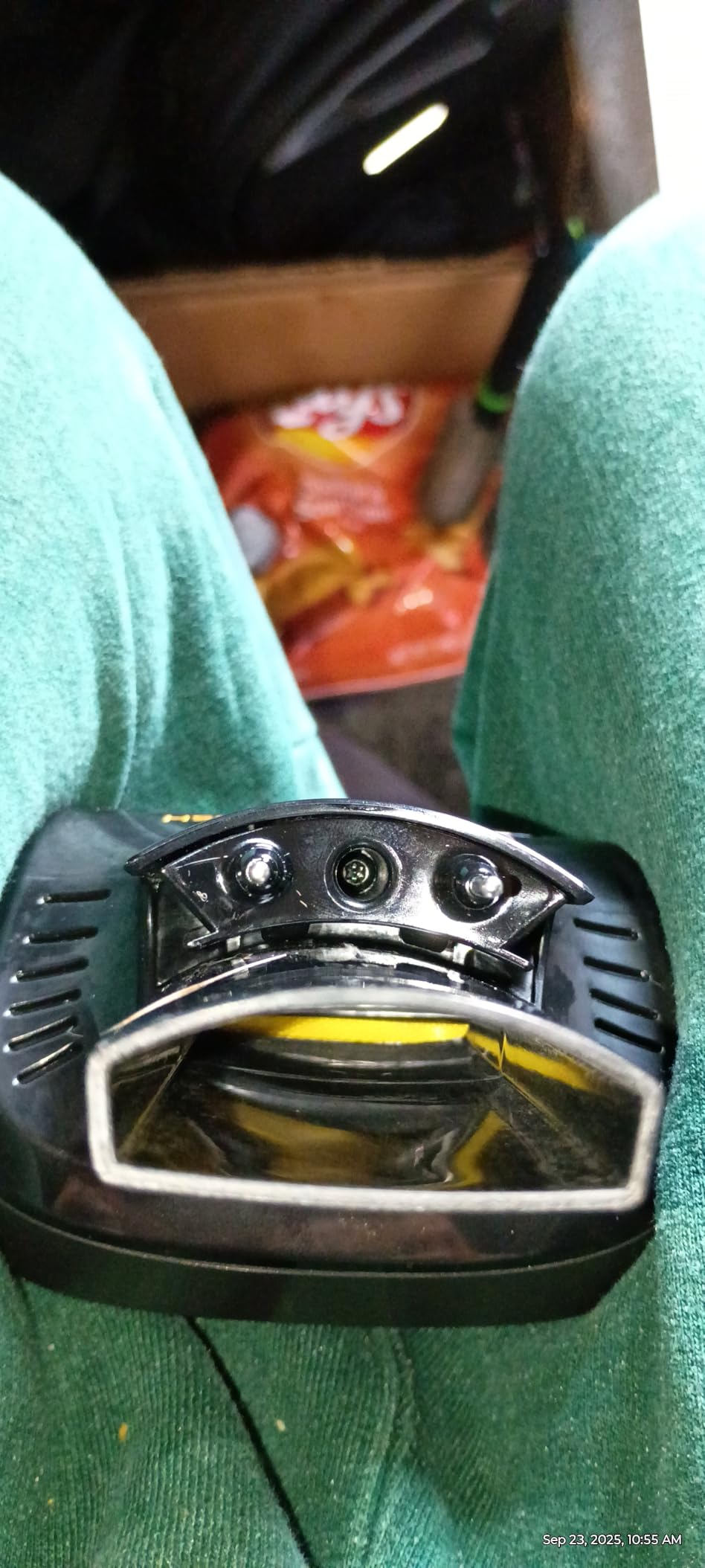 Shark UltraCyclone Pet Pro Plus Cordless Hand Vacuum, Powerful Suction, Handheld Vacuum for Car & Home, Pet Power Brush, Crevice Tool, Scrubbing Brush, XL Dust Cup, Black, CH951 - Customer Photo 1