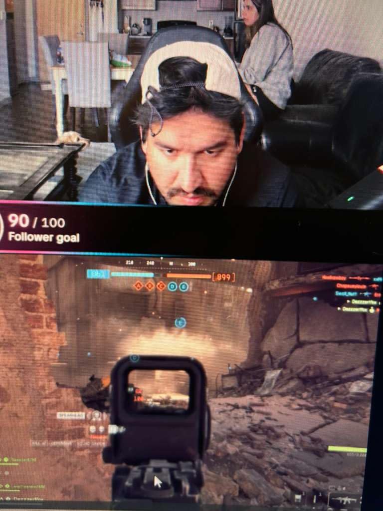 Logitech C920x HD Pro PC Webcam, Full HD 1080p/30fps Video, Clear Audio, HD Light Correction, Works with Microsoft Teams, Google Meet, Zoom, Nintendo Switch 2's new GameChat mode, Mac/Tablet- Black - Customer Photo 1