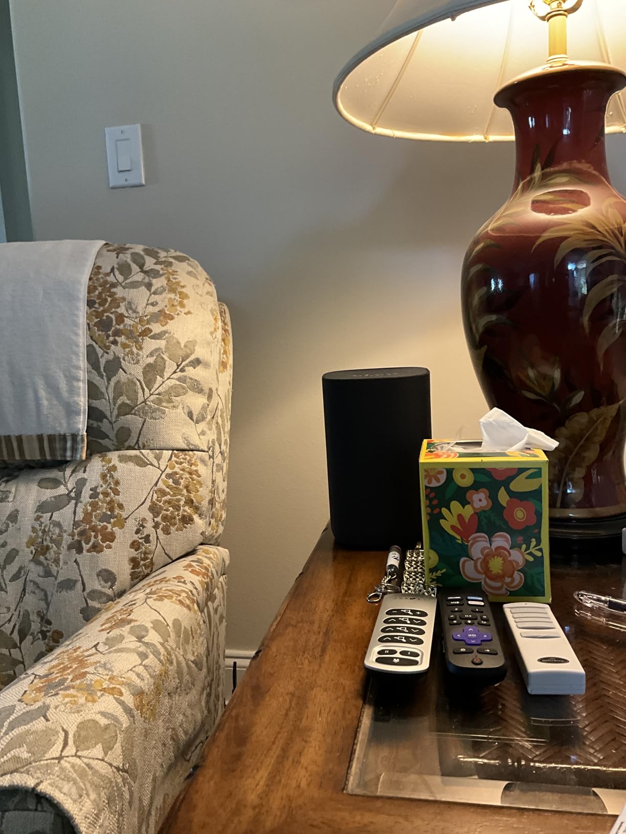 Roku Wireless Speakers (for Roku Streambars or Roku TV),Black 2 Count (Pack of 1) - Customer Photo 1