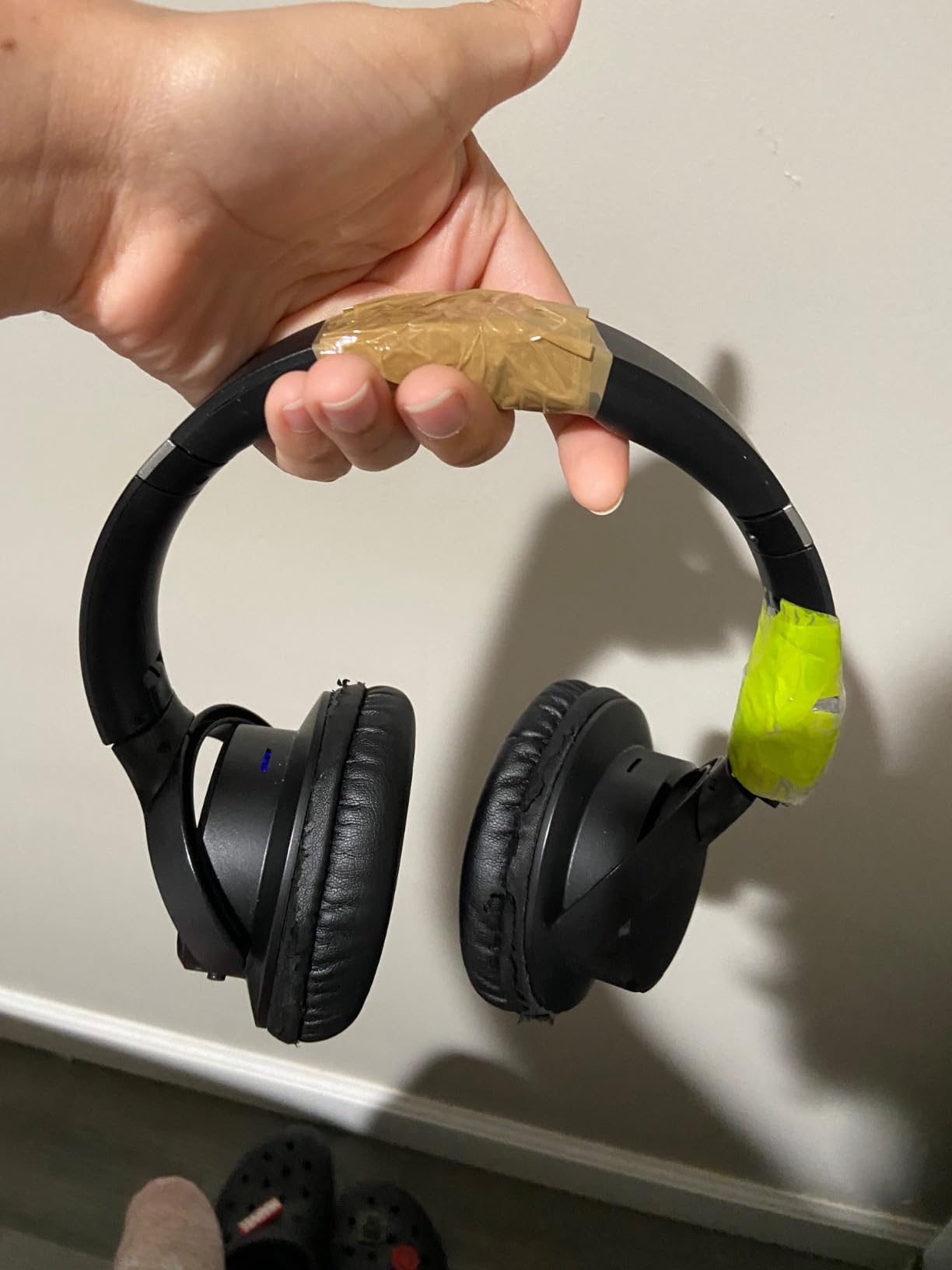 Avantree Ensemble - Wireless Headphones for TV Watching for Seniors with Clear Voice, Easy Setup & Charging Dock, 35H Play Time, Comfortable, Works with Optical, AUX & Bluetooth TVs - Customer Photo 2