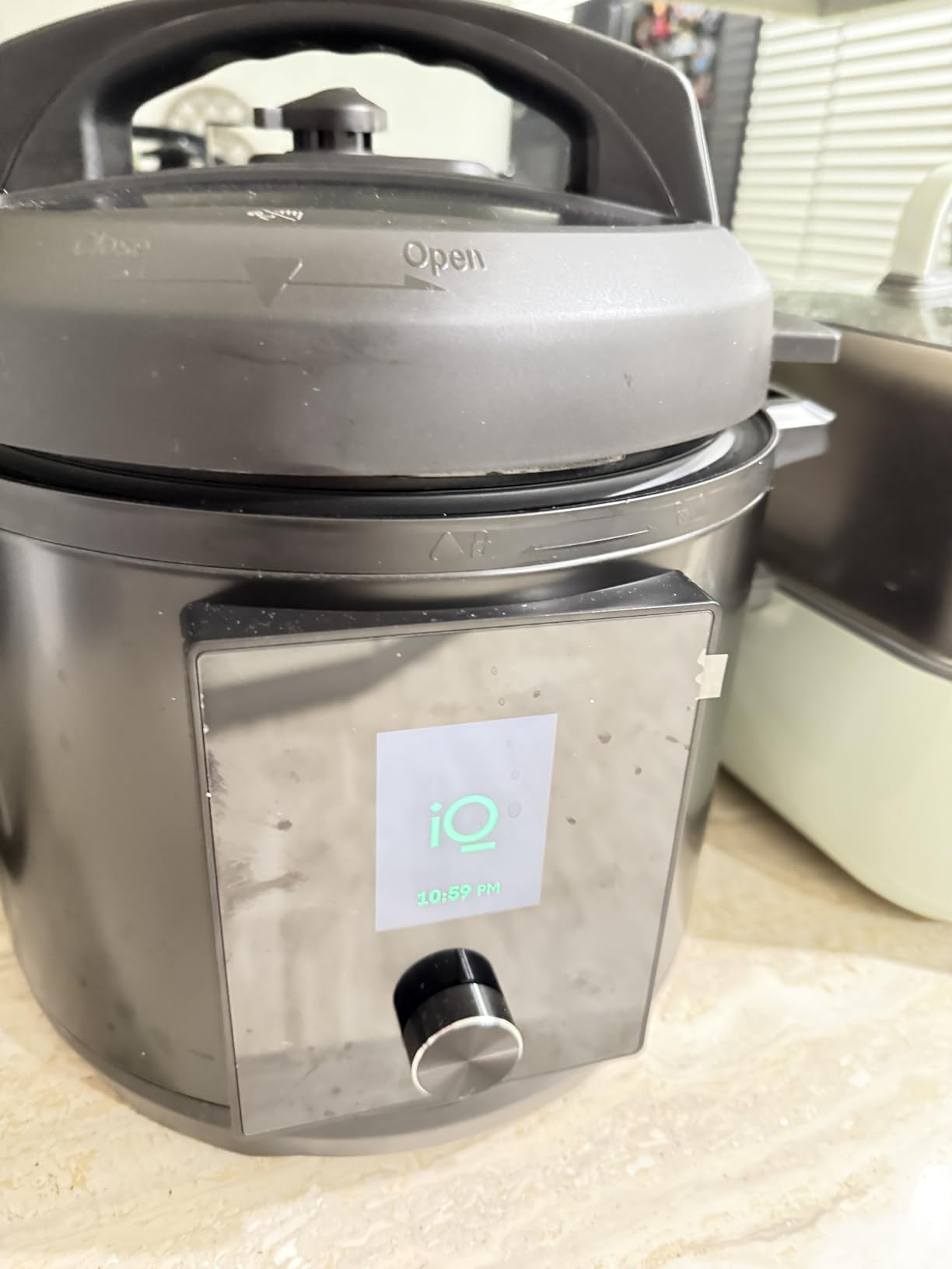 CHEF iQ Smart Pressure Cooker with WiFi and Built-in Scale - Easy-to-Use 10-in-1 Multicooker with 500+ Guided Recipes - Rice Cooker, Slow Cooker, Instant Meals for Foodies - 6 Quart - Family Size - Customer Photo 1