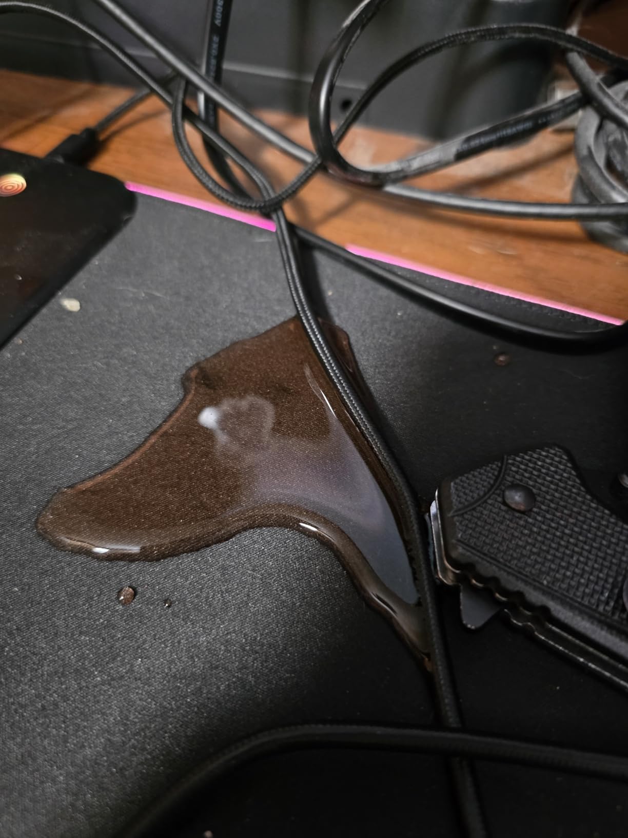 GIM Wireless Charging RGB Gaming Mouse Pad 15W, LED Mouse Mat 800x300x4MM, 10 Light Modes Extra Large Mousepad Non-Slip Rubber Base Computer Keyboard Mat for Gaming, MacBook, PC, Laptop, Desk - Customer Photo 1