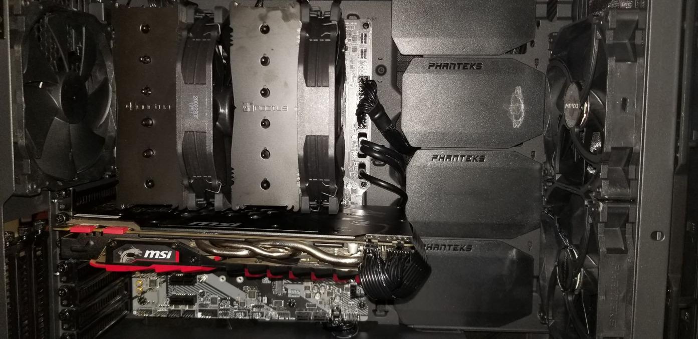 Intel Core i7-10700K Desktop Processor 8 Cores up to 5.1 GHz Unlocked LGA1200 (Intel 400 Series Chipset) 125W (BX8070110700K) - Customer Photo 1