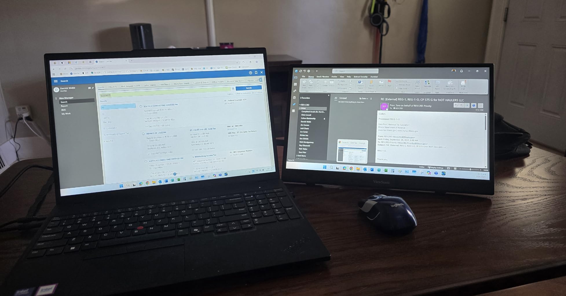ViewSonic TD1655 15.6 Inch 1080p Portable Monitor with IPS Touchscreen, 2 Way Powered 60W USB C, Eye Care, Dual Speakers, Built-in Stand with Magnetic Cover - Customer Photo 1