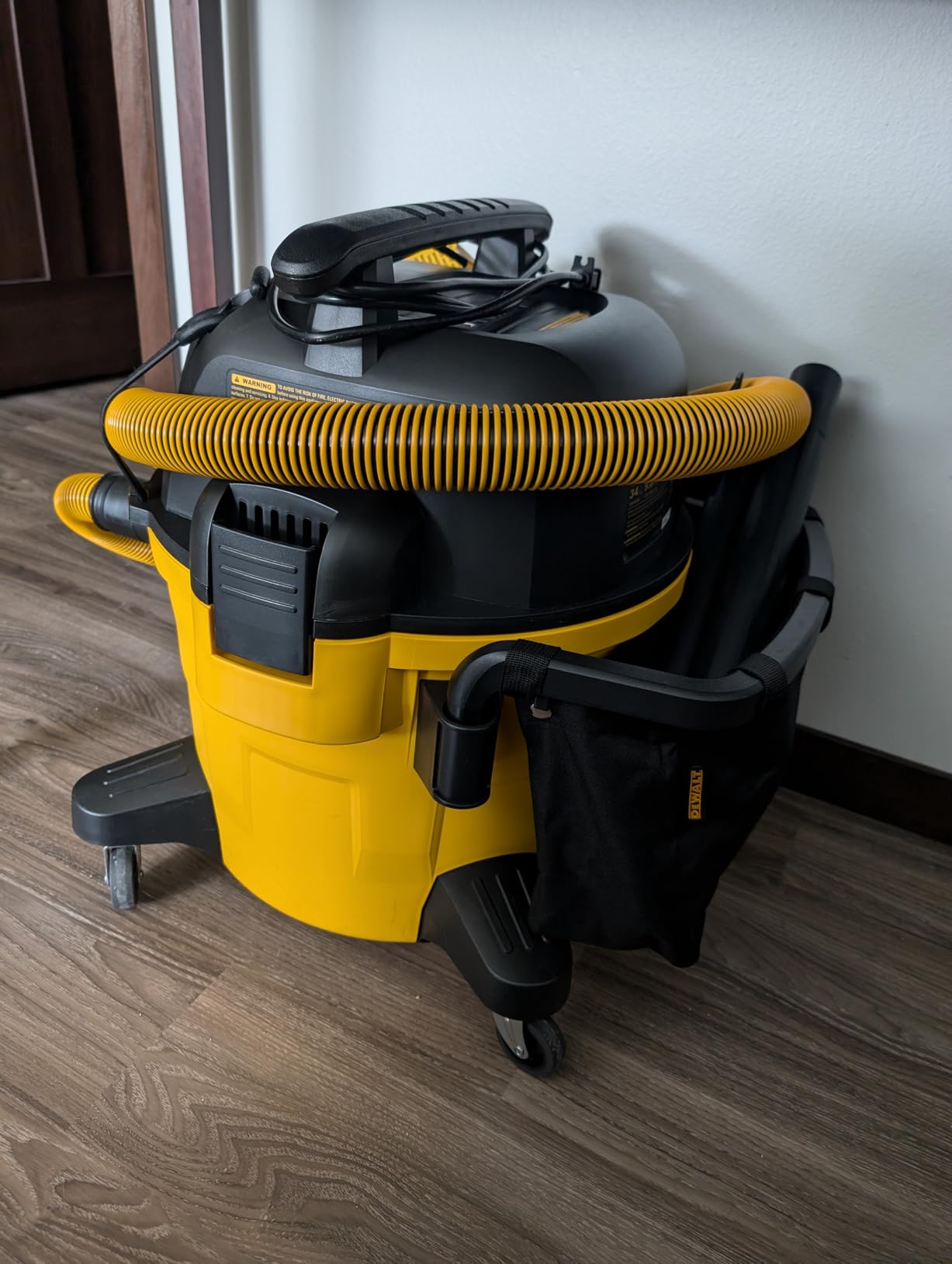 DEWALT 9 Gallon Wet/Dry VAC, Heavy-Duty Shop Vacuum with Attachments, 5 Peak HP, with Blower Function, DXV09PA Customer Review DEWALT 9 Gallon Wet/Dry VAC, Heavy-Duty Shop Vacuum with Attachments, 5 Peak HP, with Blower Function, DXV09PA - Customer Photo 1