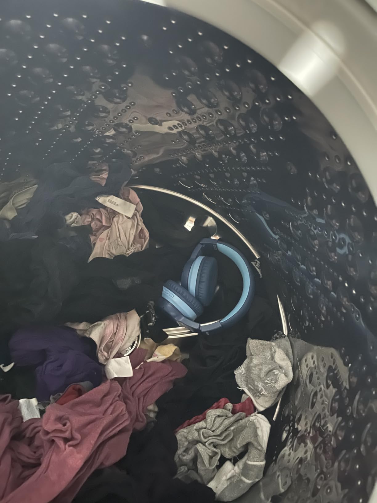 iClever BTH12 Kids Bluetooth Headphones,Colorful LED Lights Kids Headphones Wireless,74/85dBA Safe Volume,85H Playtime,Fast Charging,Bluetooth 5.2,Over Ear,Built-in Mic for iPad/Tablet/Airplane,Blue Customer Review iClever BTH12 Kids Bluetooth Headphones,Colorful LED Lights Kids Headphones Wireless,74/85dBA Safe Volume,85H Playtime,Fast Charging,Bluetooth 5.2,Over Ear,Built-in Mic for iPad/Tablet/Airplane,Blue - Customer Photo 1