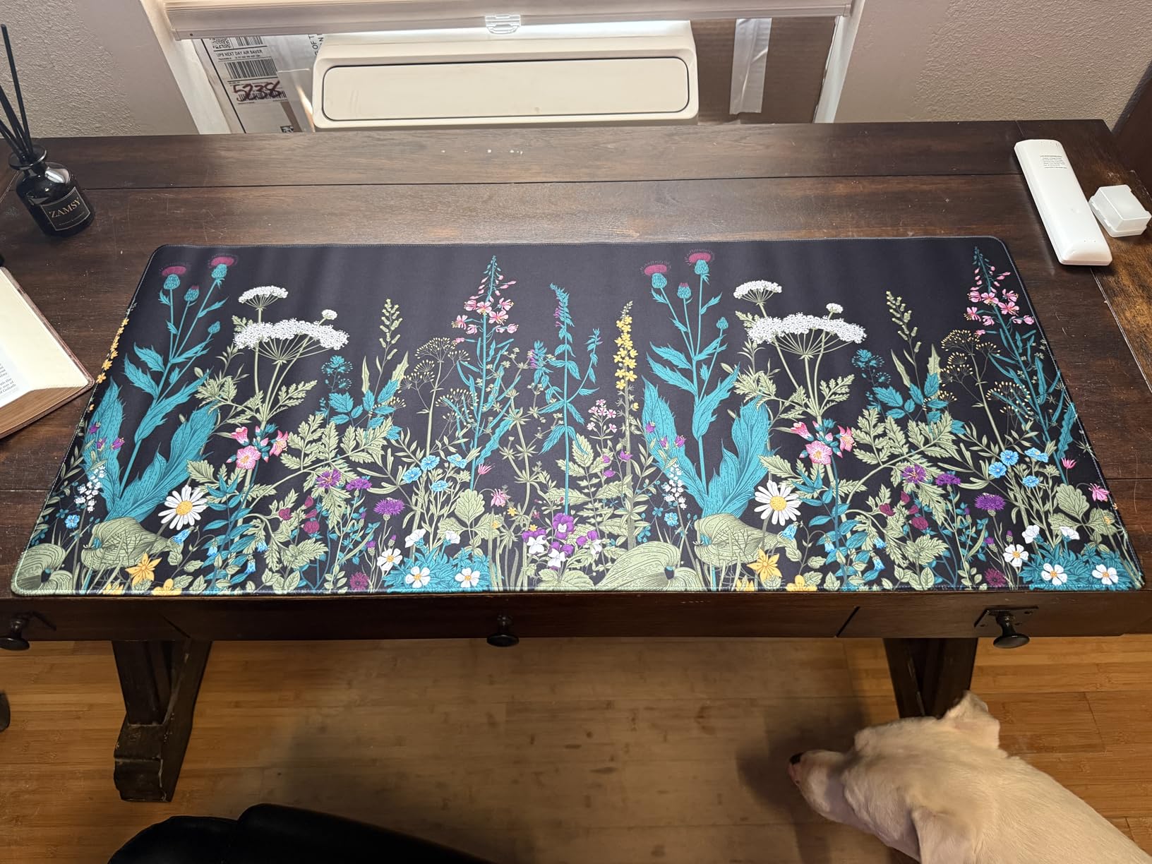 iCasso Desk Mat, Big Desk Pad, XXL Extended Gaming Mouse Pad, Large Mouse Pad for Desk Protector Customer Review iCasso Desk Mat, Big Desk Pad, XXL Extended Gaming Mouse Pad, Large Mouse Pad for Desk Protector - Customer Photo 2