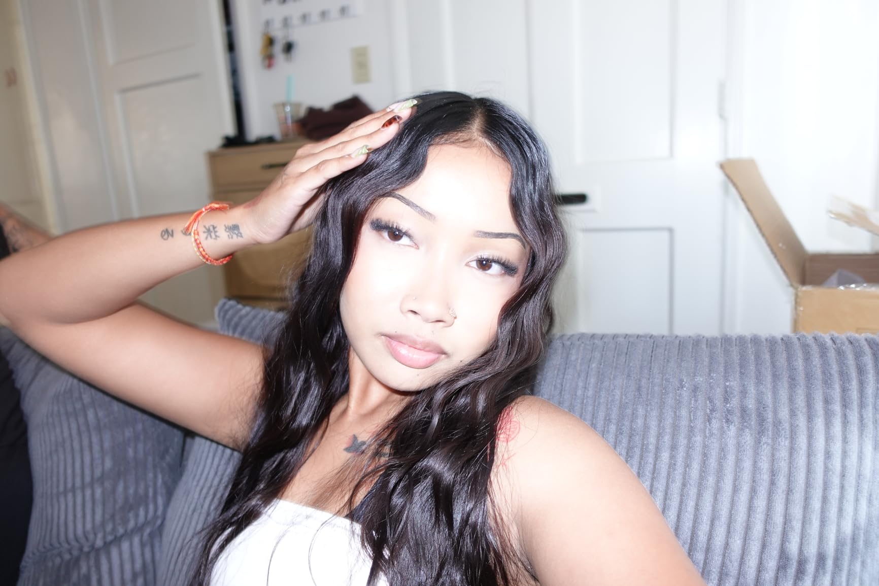 Sony ZV-1 Digital Camera for Content Creators, Vlogging and YouTube with Flip Screen, Built-in Microphone, 4K HDR Video, Touchscreen Display, Live Video Streaming, Webcam - Customer Photo 2