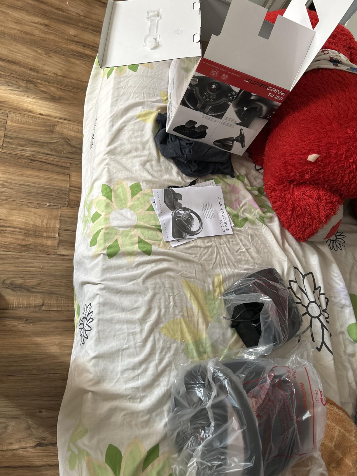 SUBSONIC- Superdrive SV250 Steering Wheel with pedals and gearshift paddles Racing Wheel for Nintendo Switch 2 - Switch - PS4 - Xbox Series X/S, Xbox One and PC - Customer Photo 1