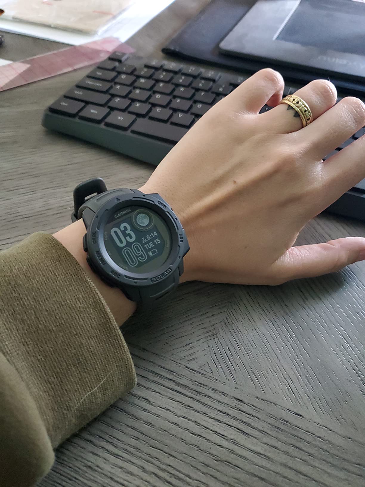 Garmin 010-02293-10 Instinct Solar, Rugged Outdoor Smartwatch with Solar Charging Capabilities, Built-in Sports Apps and Health Monitoring, Graphite - Customer Photo 1