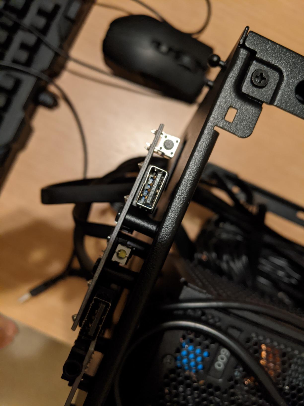 Cooler Master NR200 Mini-ITX PC Case Ready, Horizontal GPU Mount, Designed Ready Nvidia RTX 5070 Ti | AMD RX 9070 XT, SFX PSU – Ready to Install, Airflow Up To 6 Fans, Vented Panels, DIY - Customer Photo 2